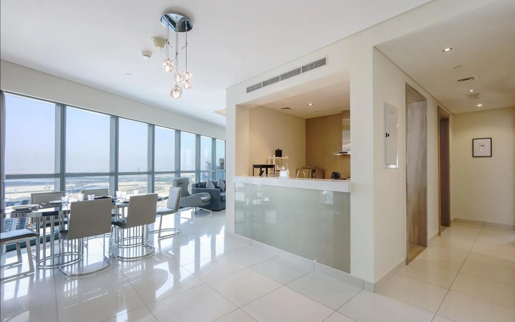 Stylish 2Br Paramount Apt Near Downtown Dubai Apartment