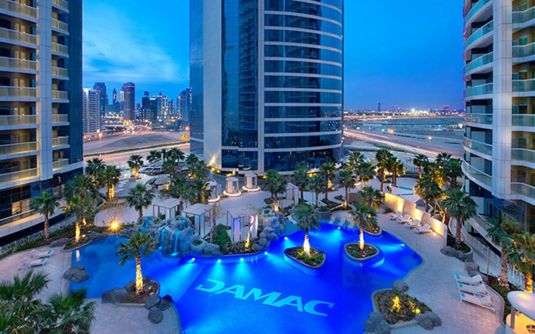 Stylish 2Br Paramount Apt Near Downtown Dubai